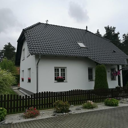Gaestezimmer Im Bewohnten Efh Mit Pool Und Garten Ziltendorf Екстер'єр фото