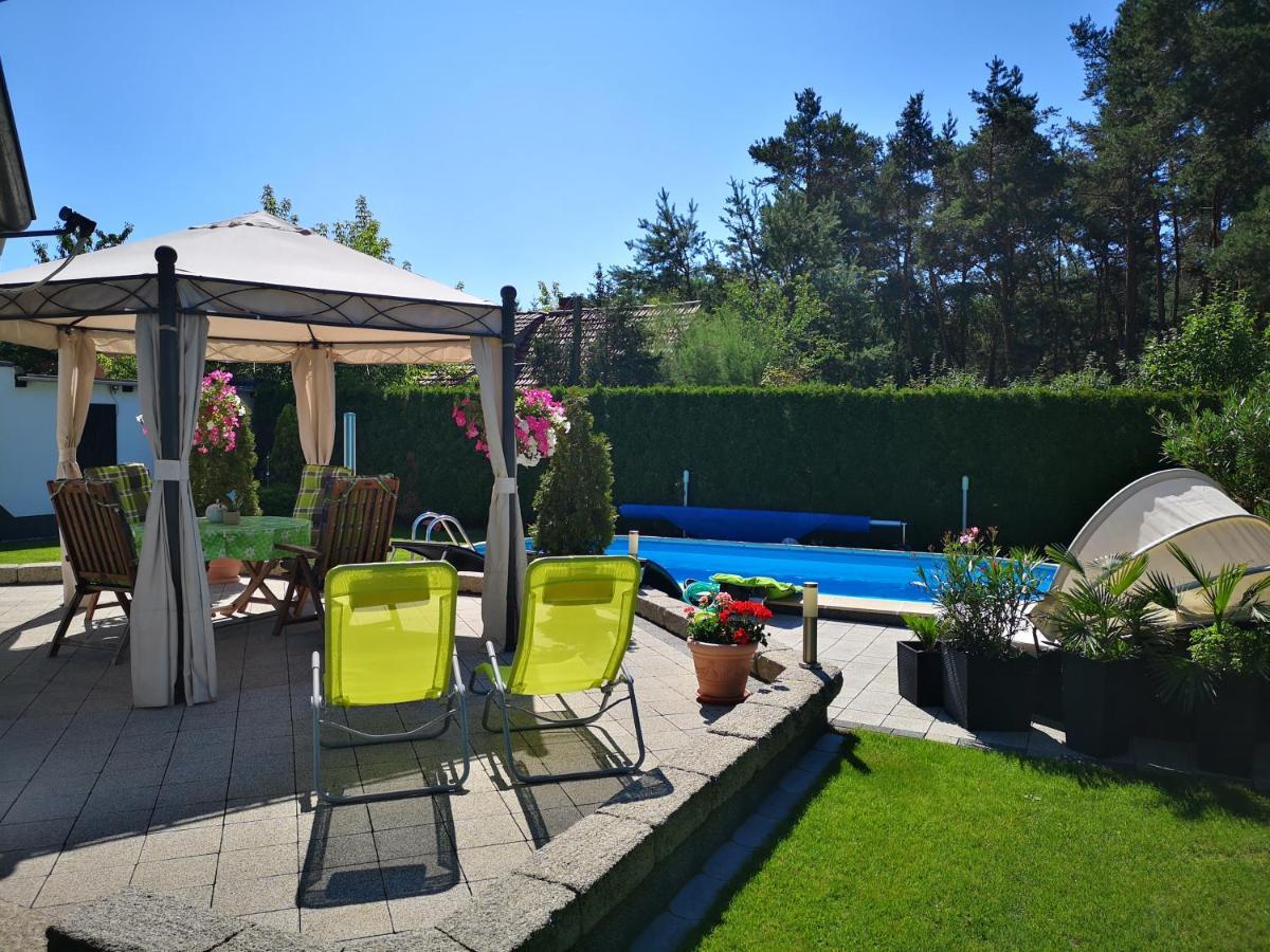 Gaestezimmer Im Bewohnten Efh Mit Pool Und Garten Ziltendorf Екстер'єр фото