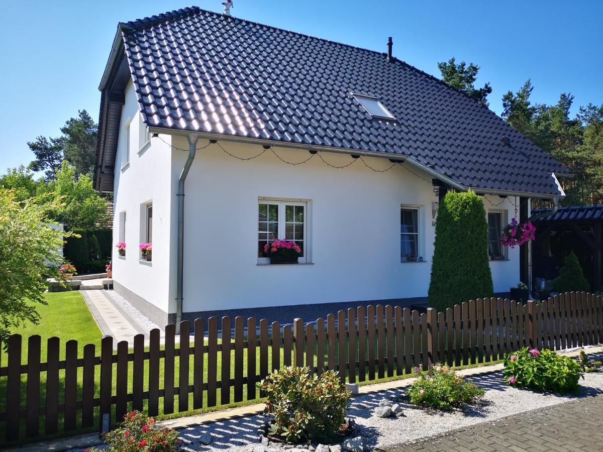 Gaestezimmer Im Bewohnten Efh Mit Pool Und Garten Ziltendorf Екстер'єр фото