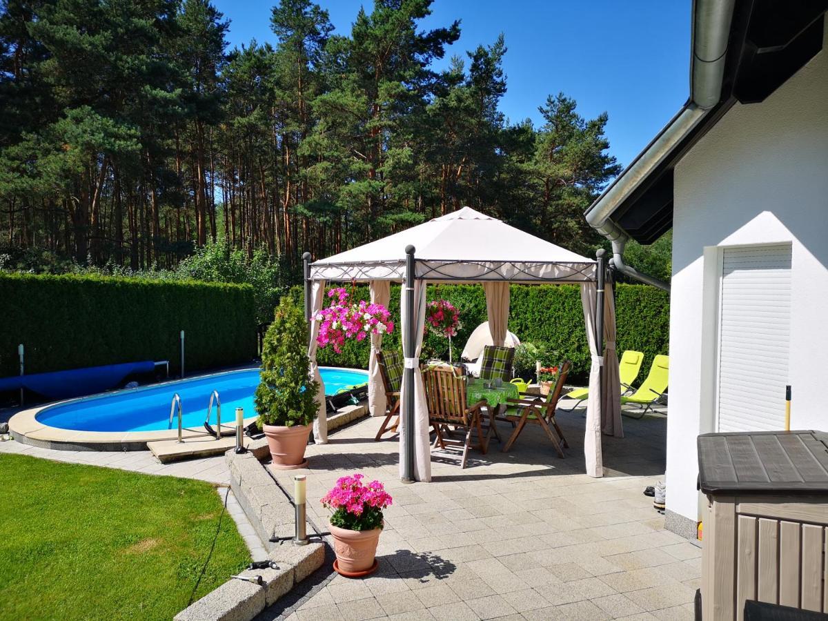 Gaestezimmer Im Bewohnten Efh Mit Pool Und Garten Ziltendorf Екстер'єр фото